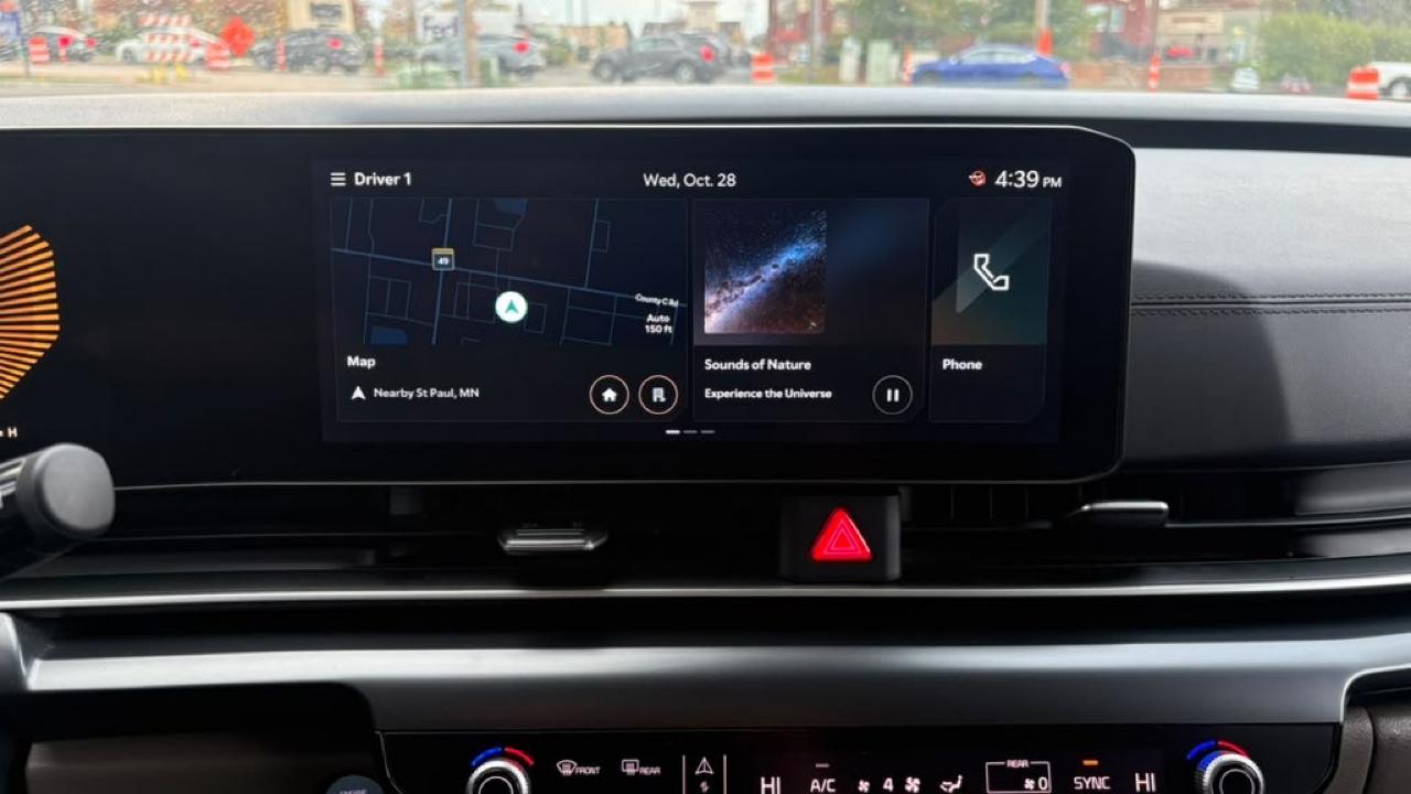 Kia Carnival LXS 2025