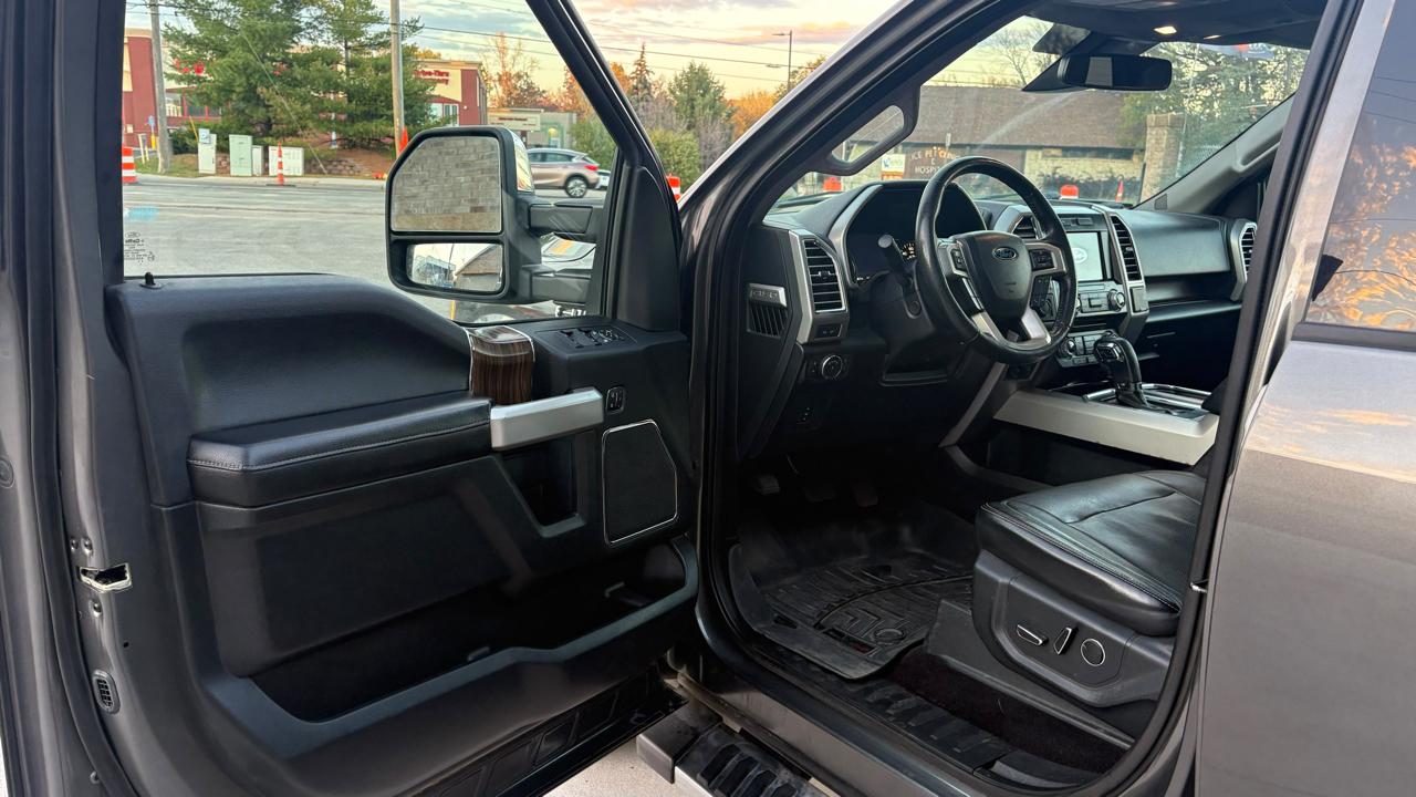 Ford F-150 Lariat SuperCrew 5.5-ft. Bed 4WD 2016