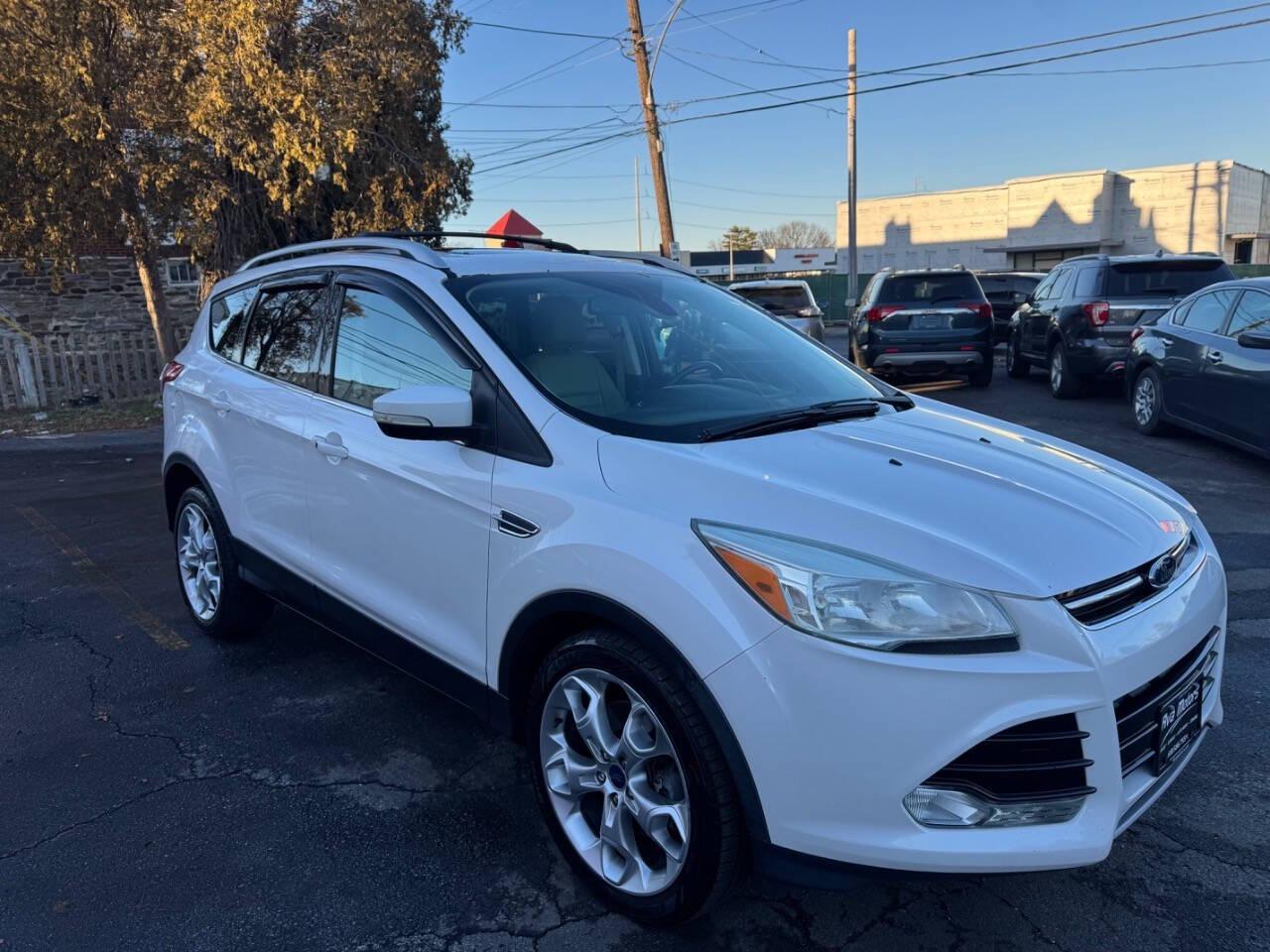 Ford Escape Titanium 4WD 2015