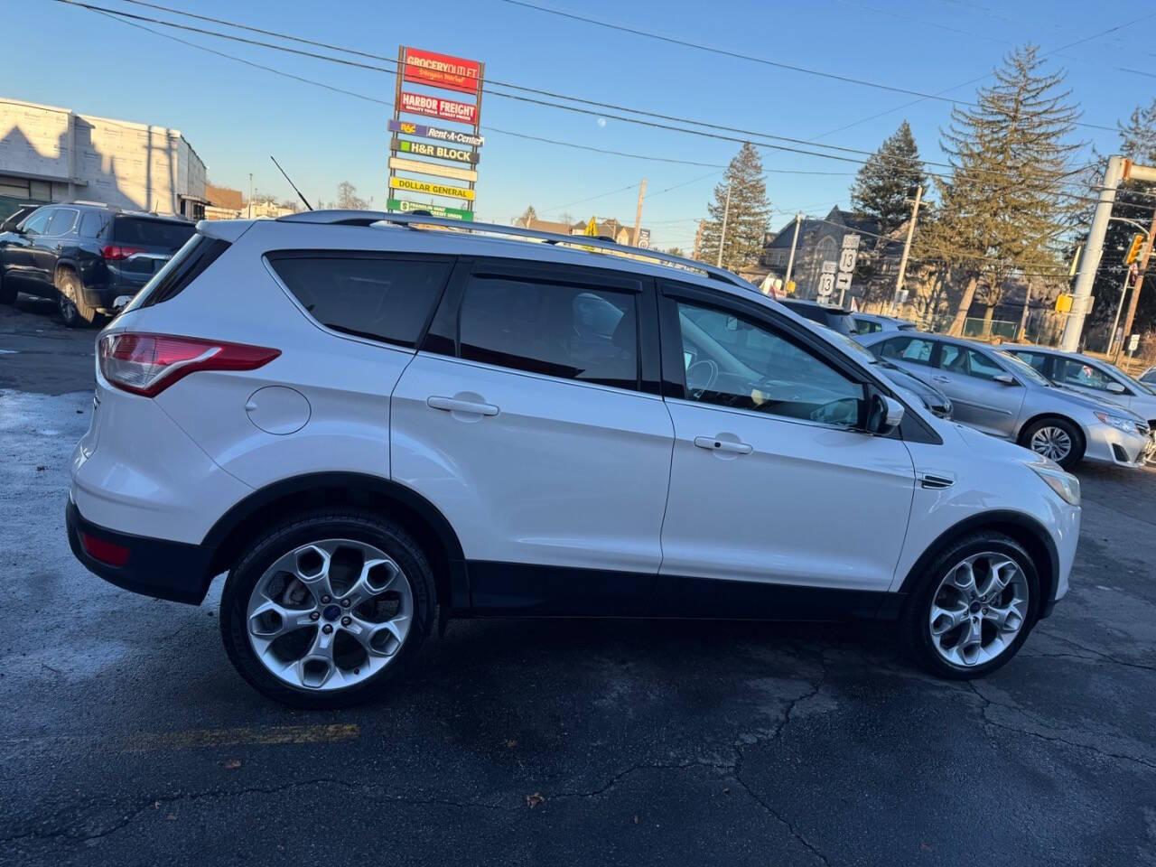 Ford Escape Titanium 4WD 2015