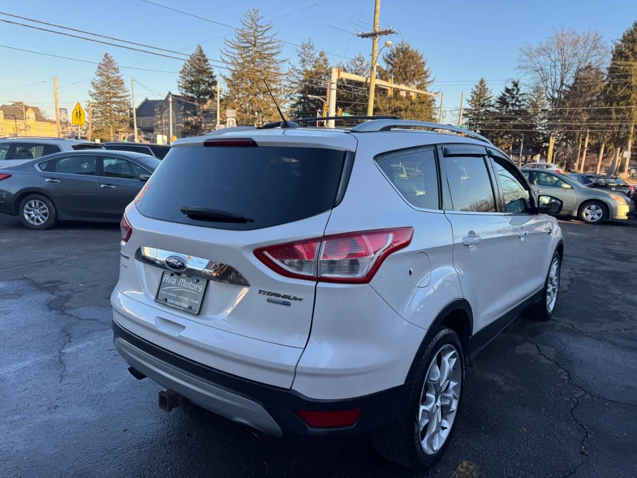 Ford Escape Titanium 4WD 2015