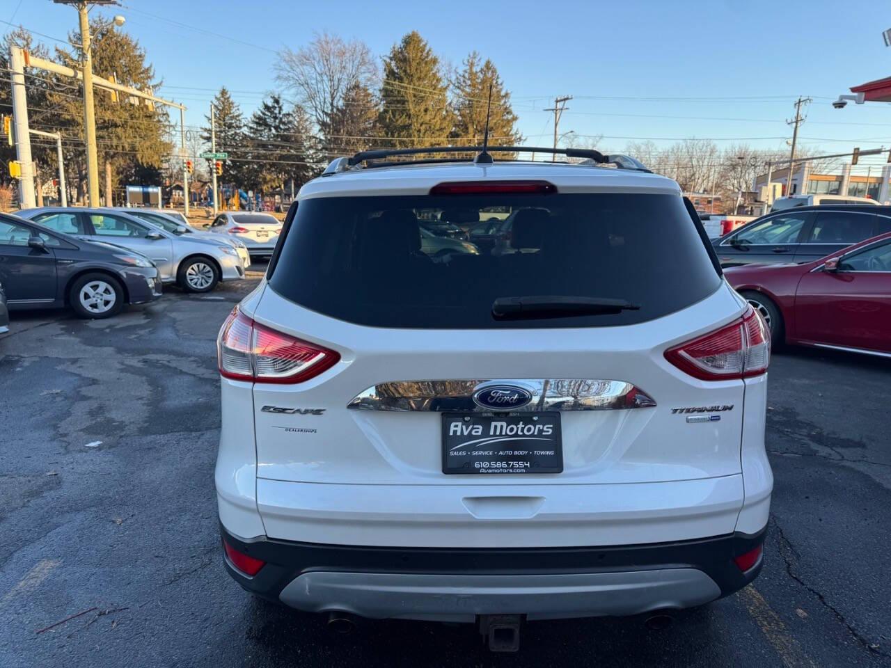 Ford Escape Titanium 4WD 2015