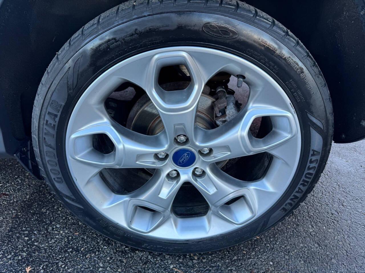 Ford Escape Titanium 4WD 2015