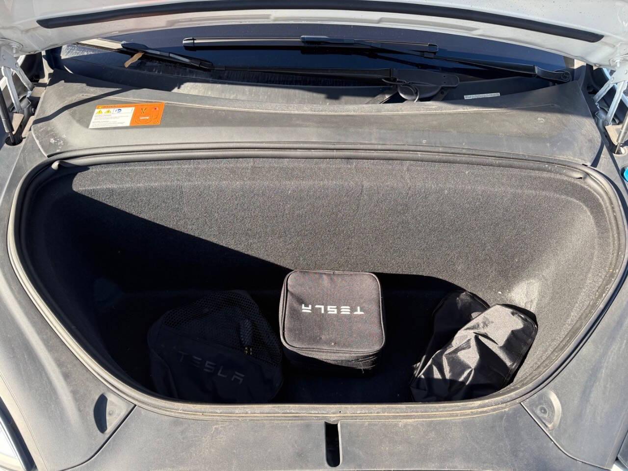 Tesla Model X 90D 2017