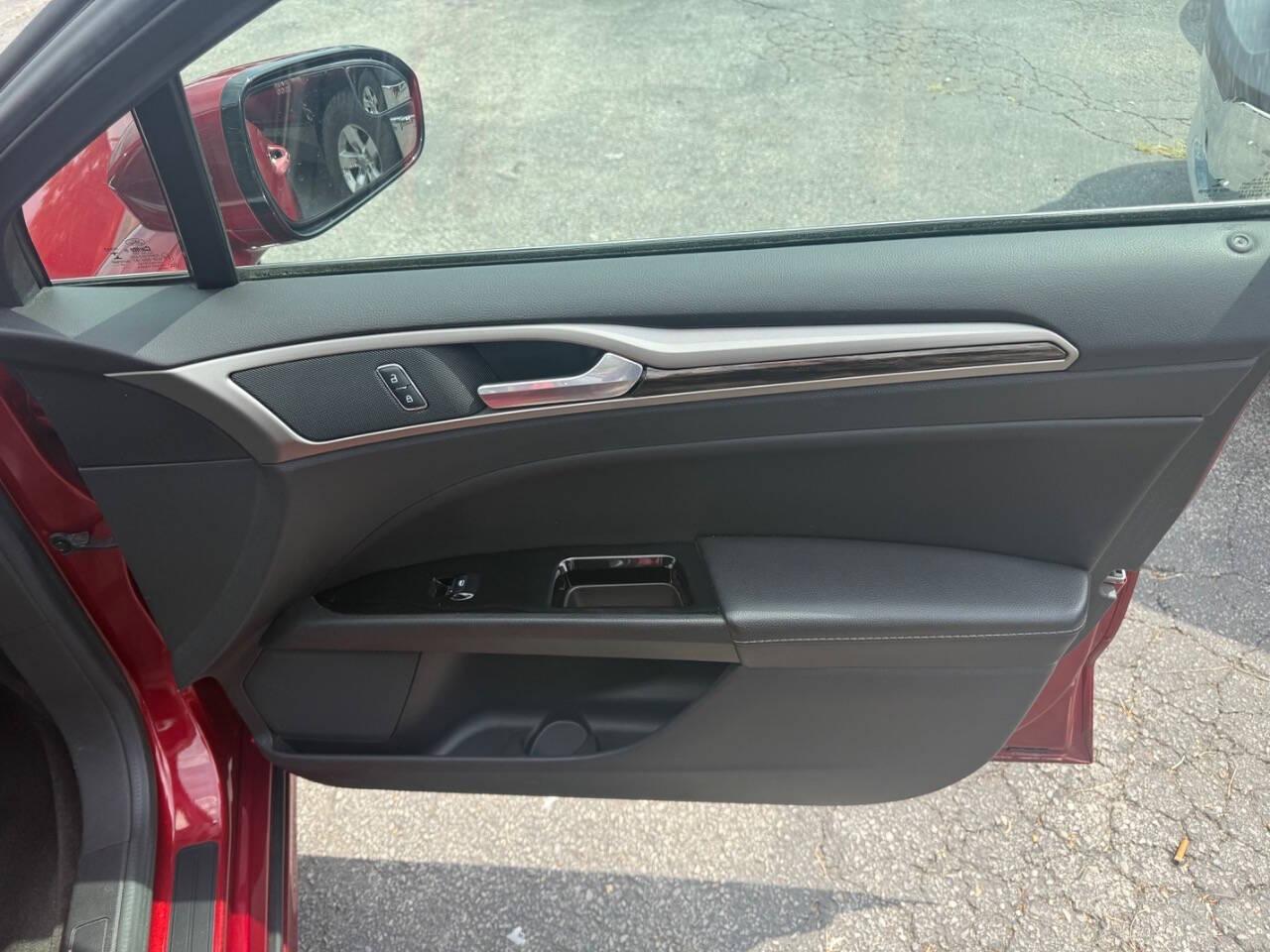 Ford Fusion SE AWD 2015