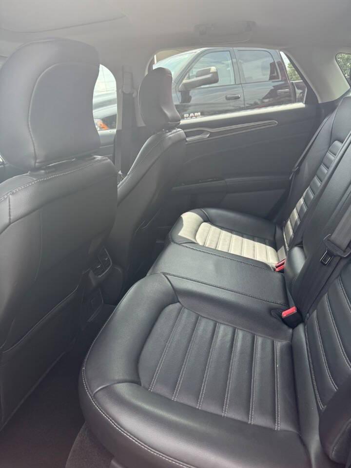 Ford Fusion SE AWD 2015