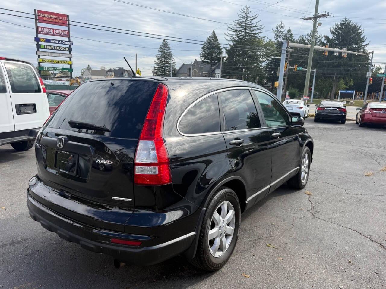 Honda CR-V SE 4WD 5-Speed AT 2011