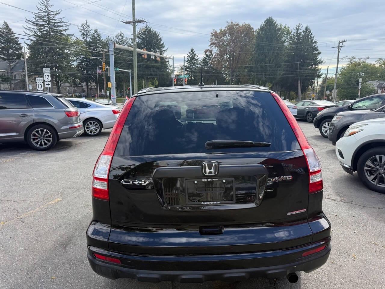 Honda CR-V SE 4WD 5-Speed AT 2011