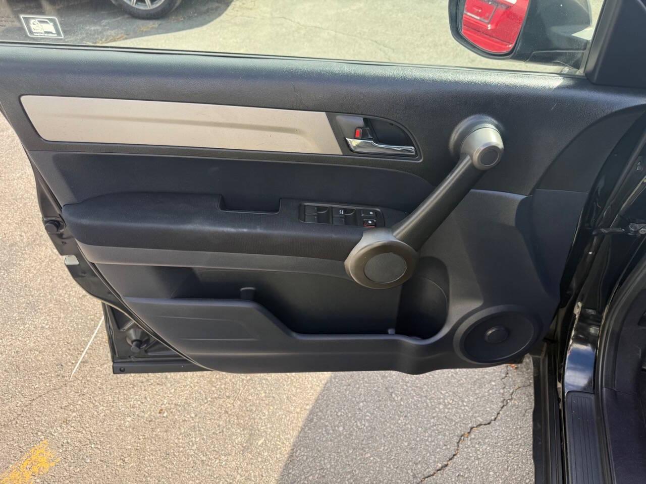 Honda CR-V SE 4WD 5-Speed AT 2011