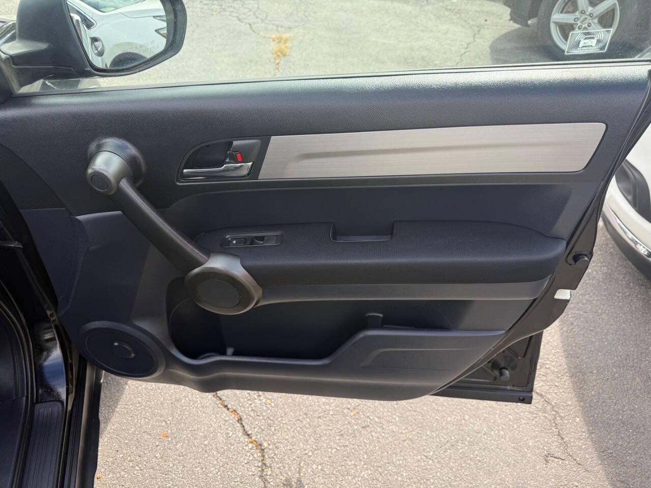 Honda CR-V SE 4WD 5-Speed AT 2011