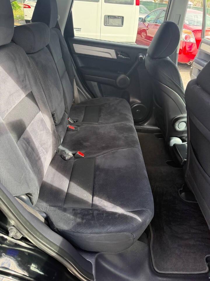 Honda CR-V SE 4WD 5-Speed AT 2011