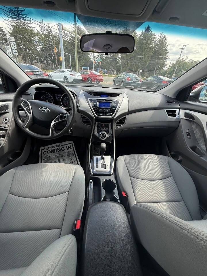 Hyundai Elantra Limited 2013