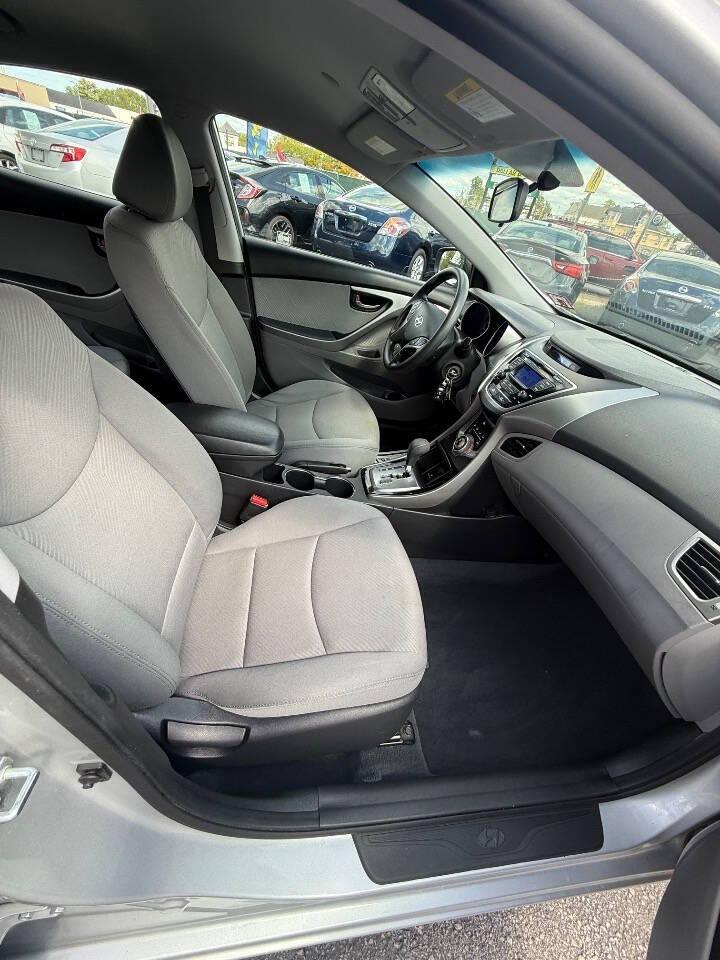 Hyundai Elantra Limited 2013