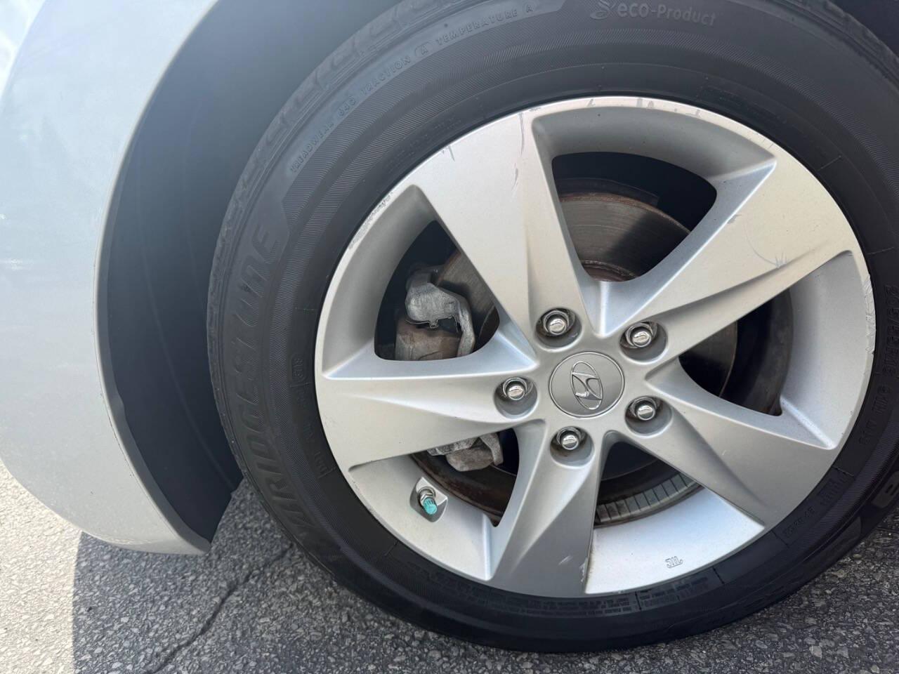 Hyundai Elantra Limited 2013