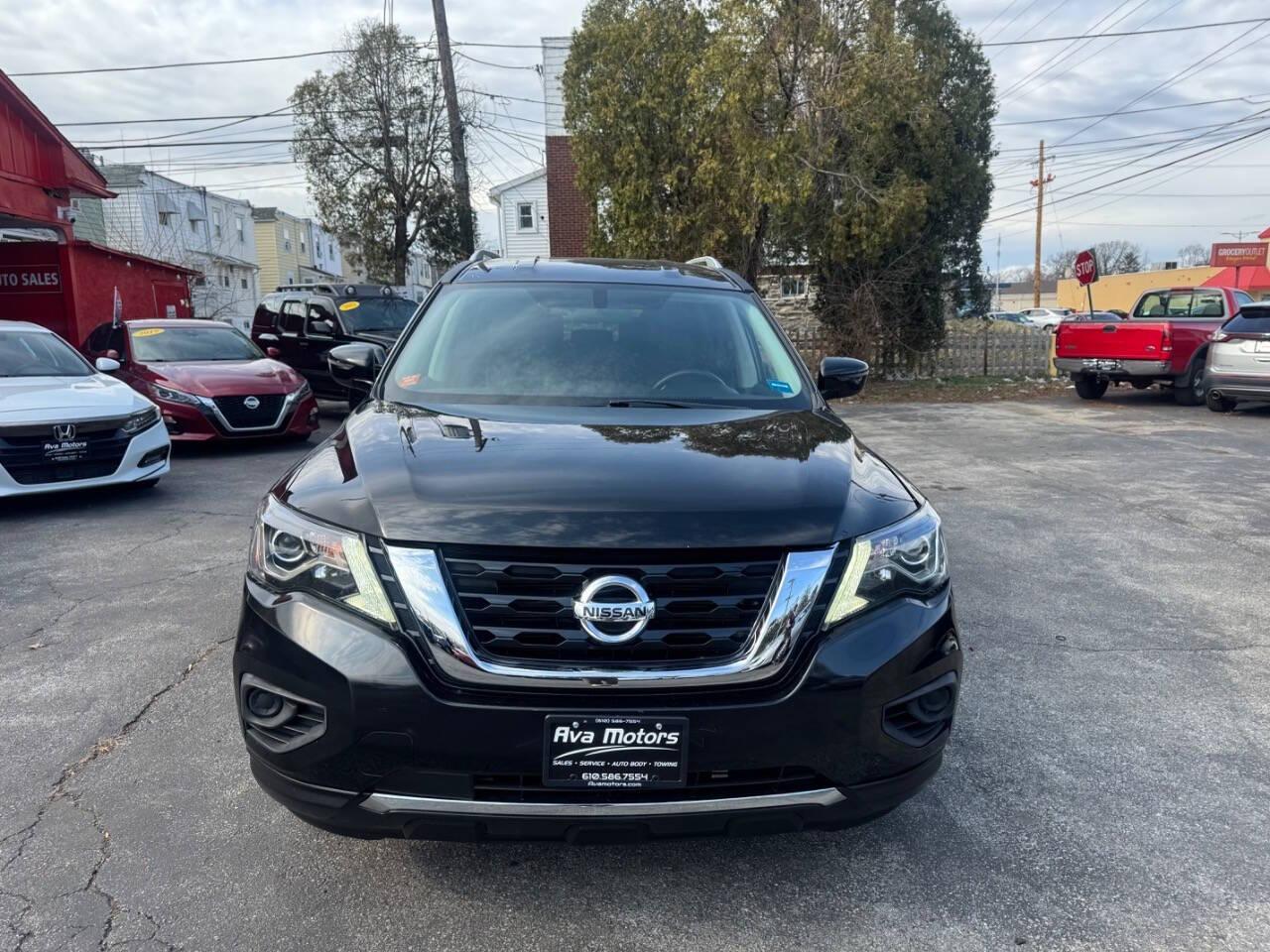 Nissan Pathfinder S 4WD 2019