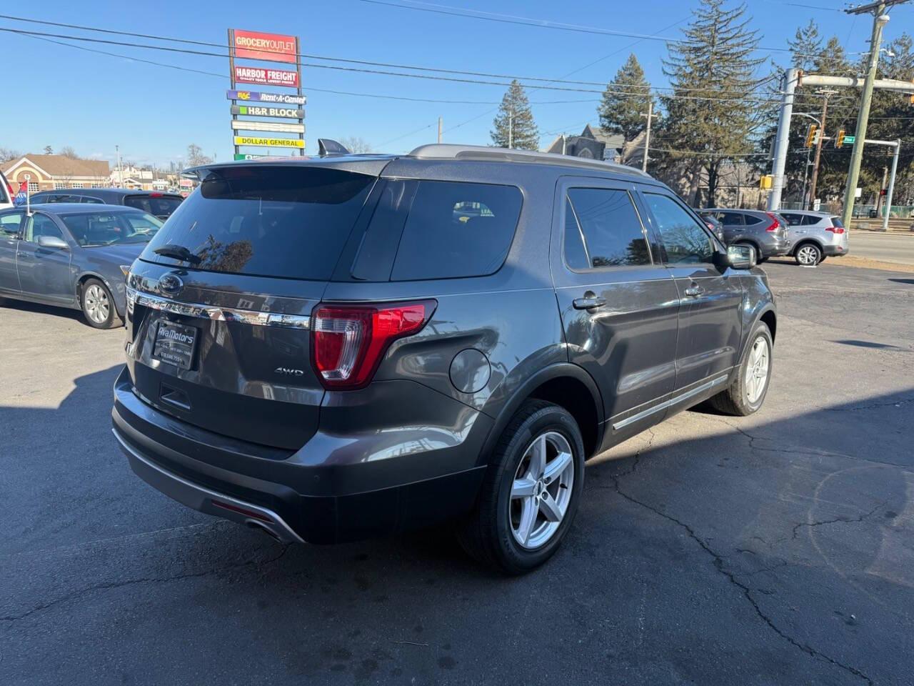 Ford Explorer XLT 4WD 2016