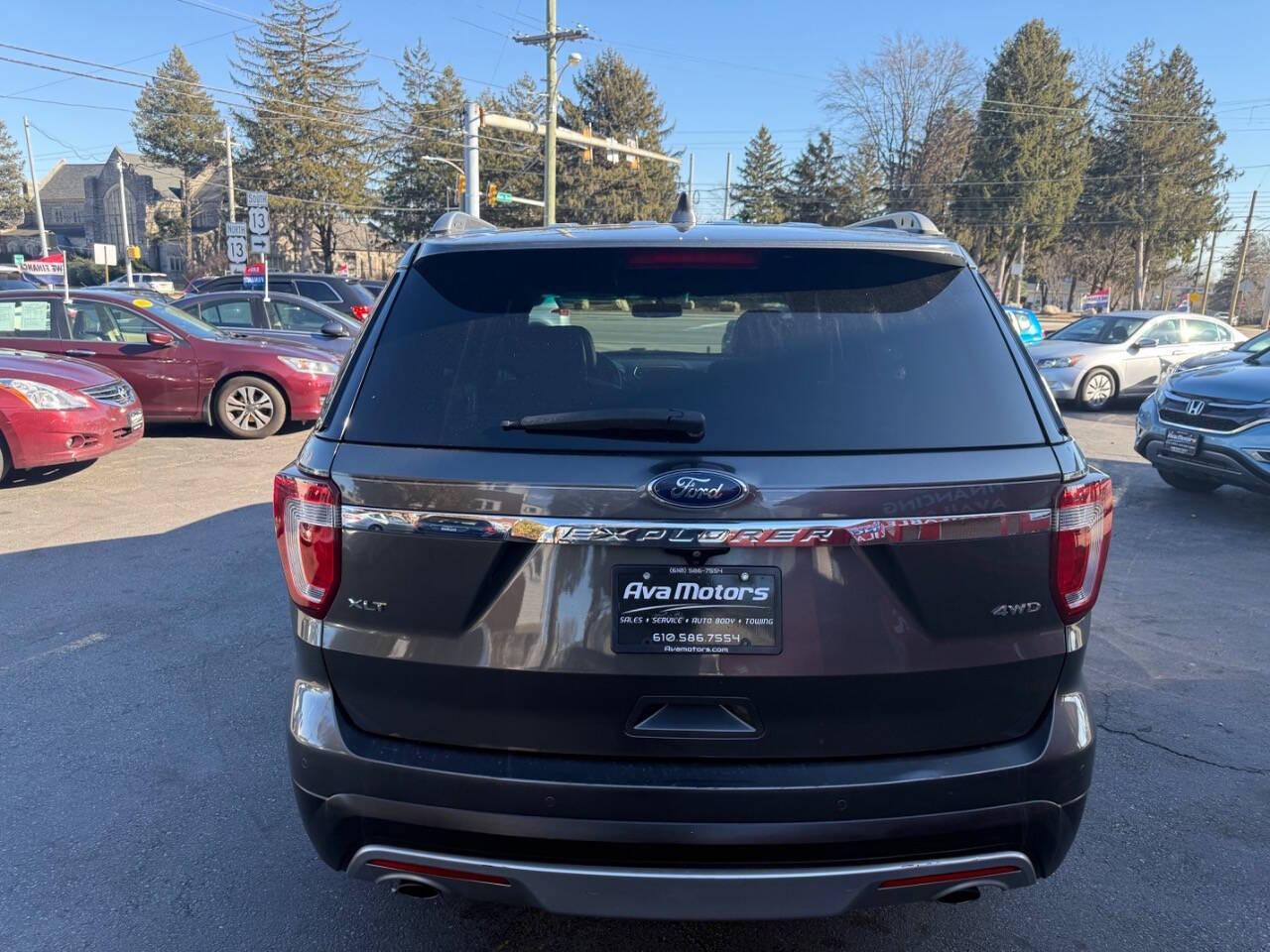 Ford Explorer XLT 4WD 2016