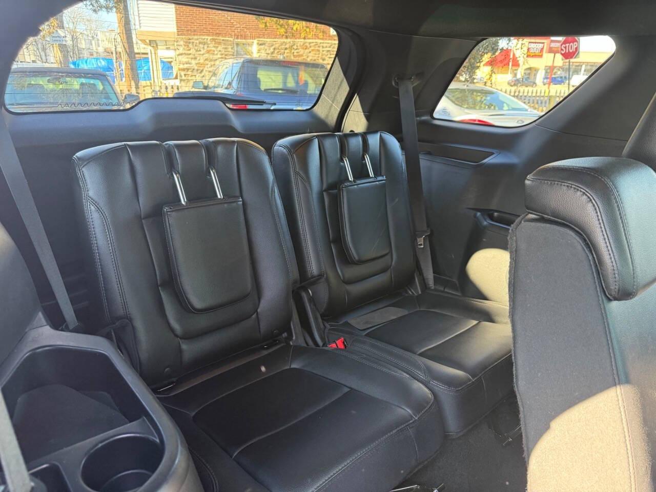 Ford Explorer XLT 4WD 2016