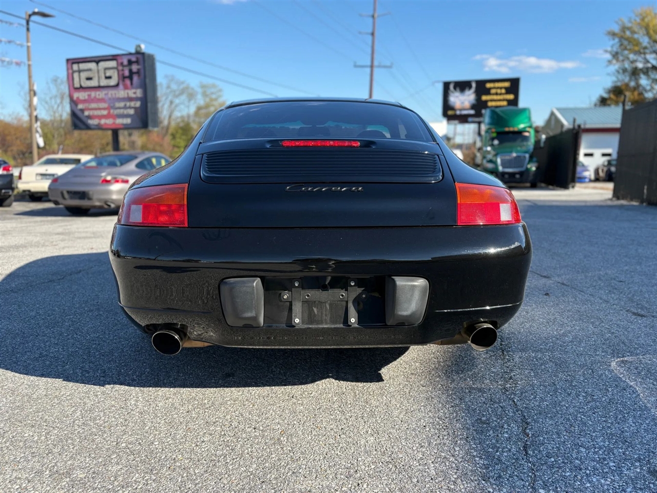 Porsche 911 Carrera Coupe 1999