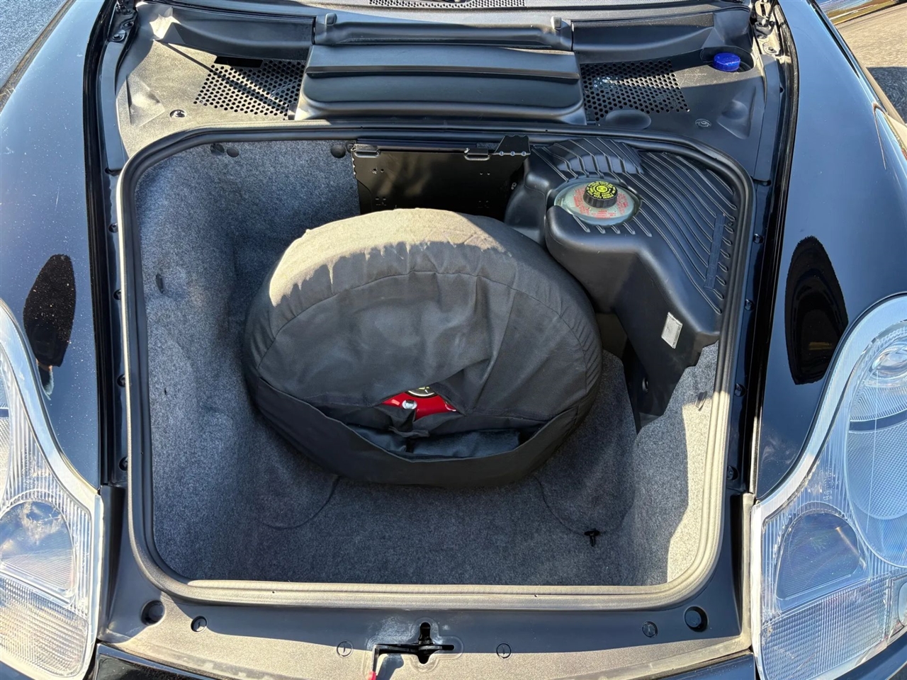 Porsche 911 Carrera Coupe 1999