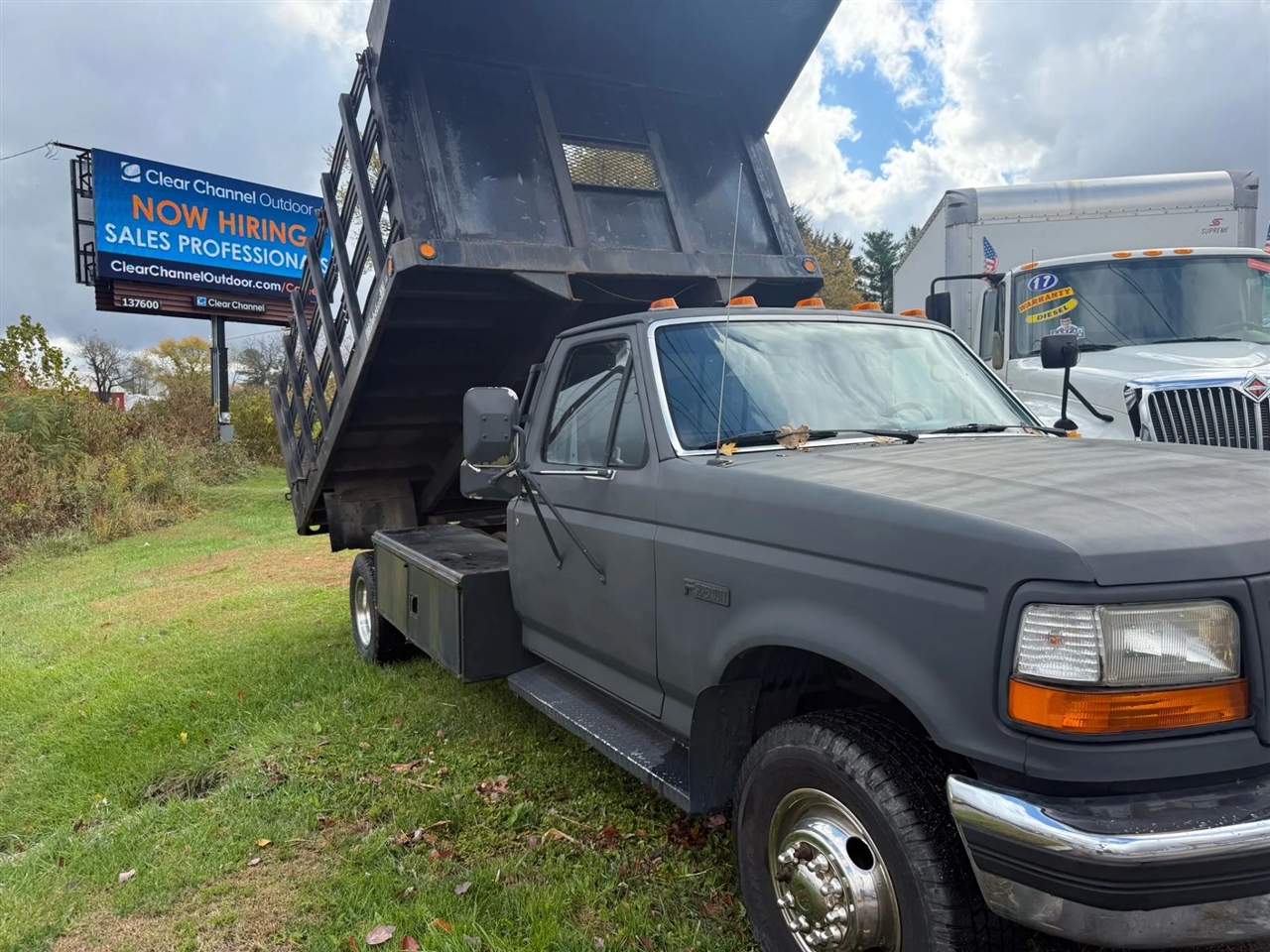 Ford F-450 SD Chassis Cab 2WD 1993