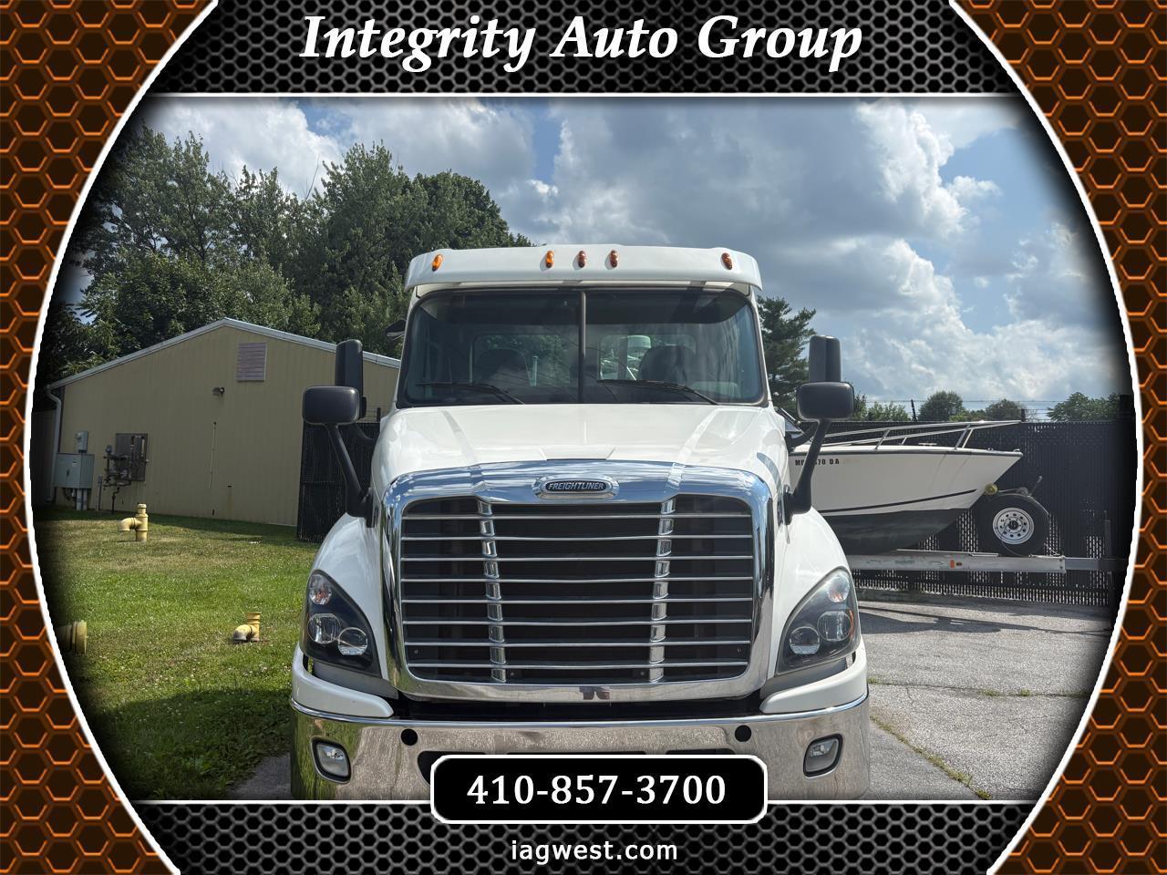 2015 Freightliner Cascadia 