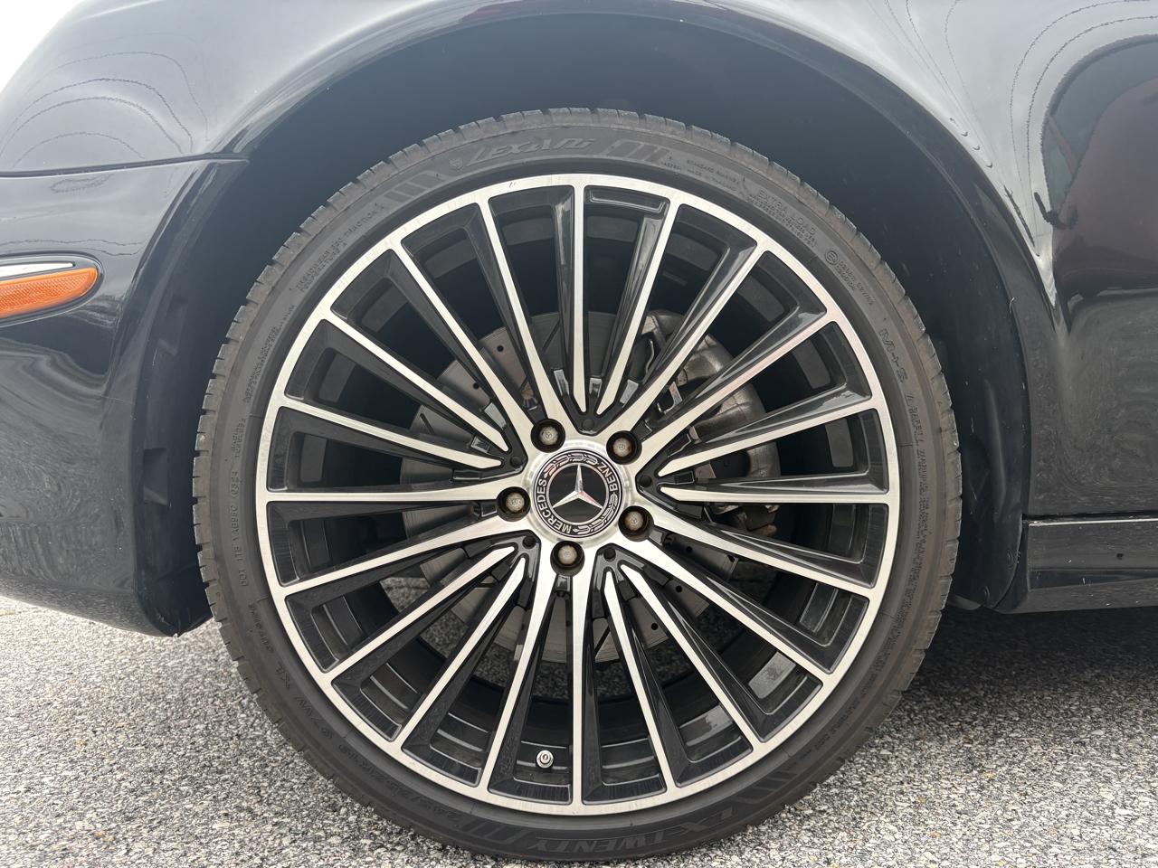 Mercedes-Benz E-Class photo 7