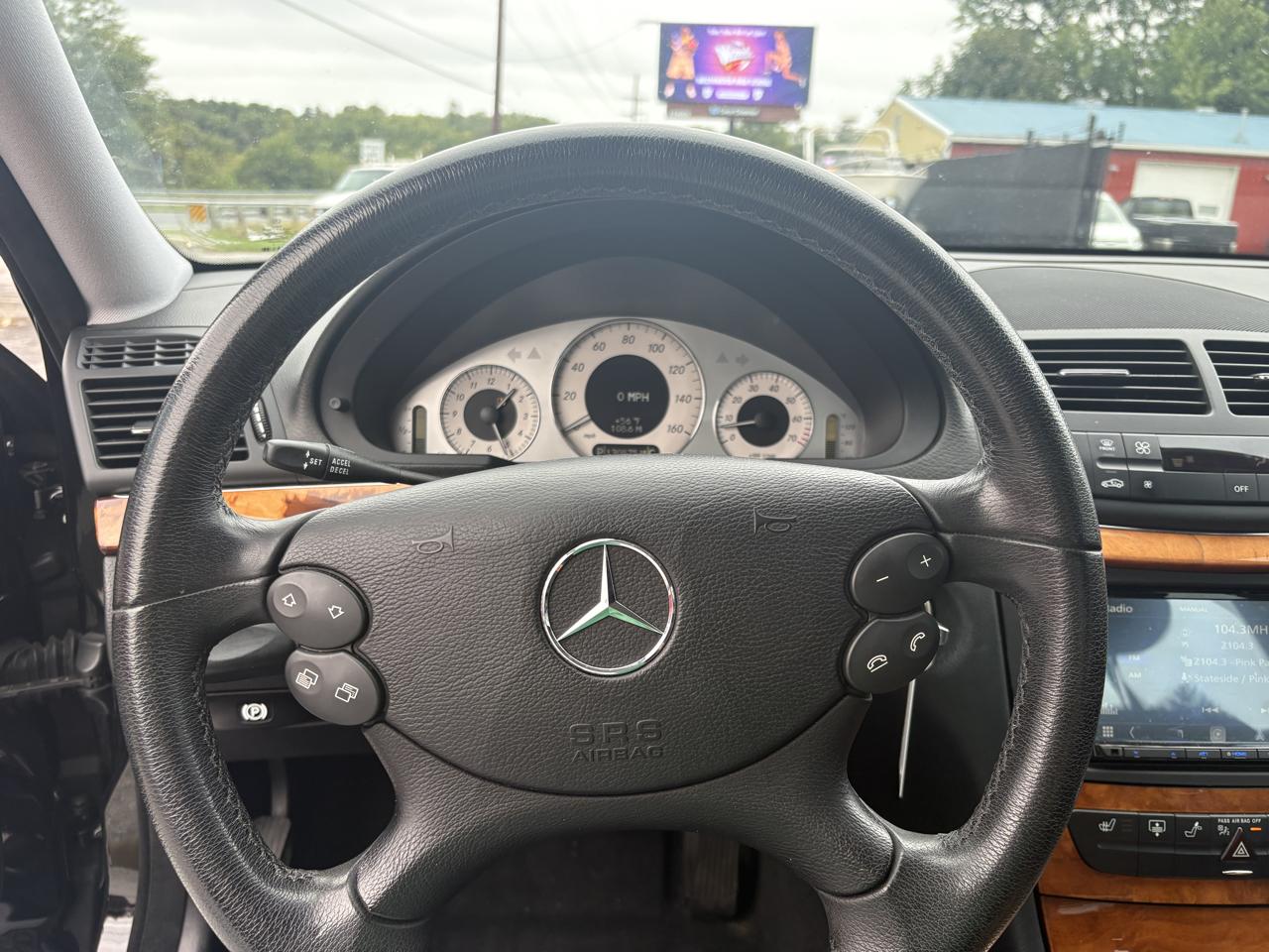 Mercedes-Benz E-Class photo 14