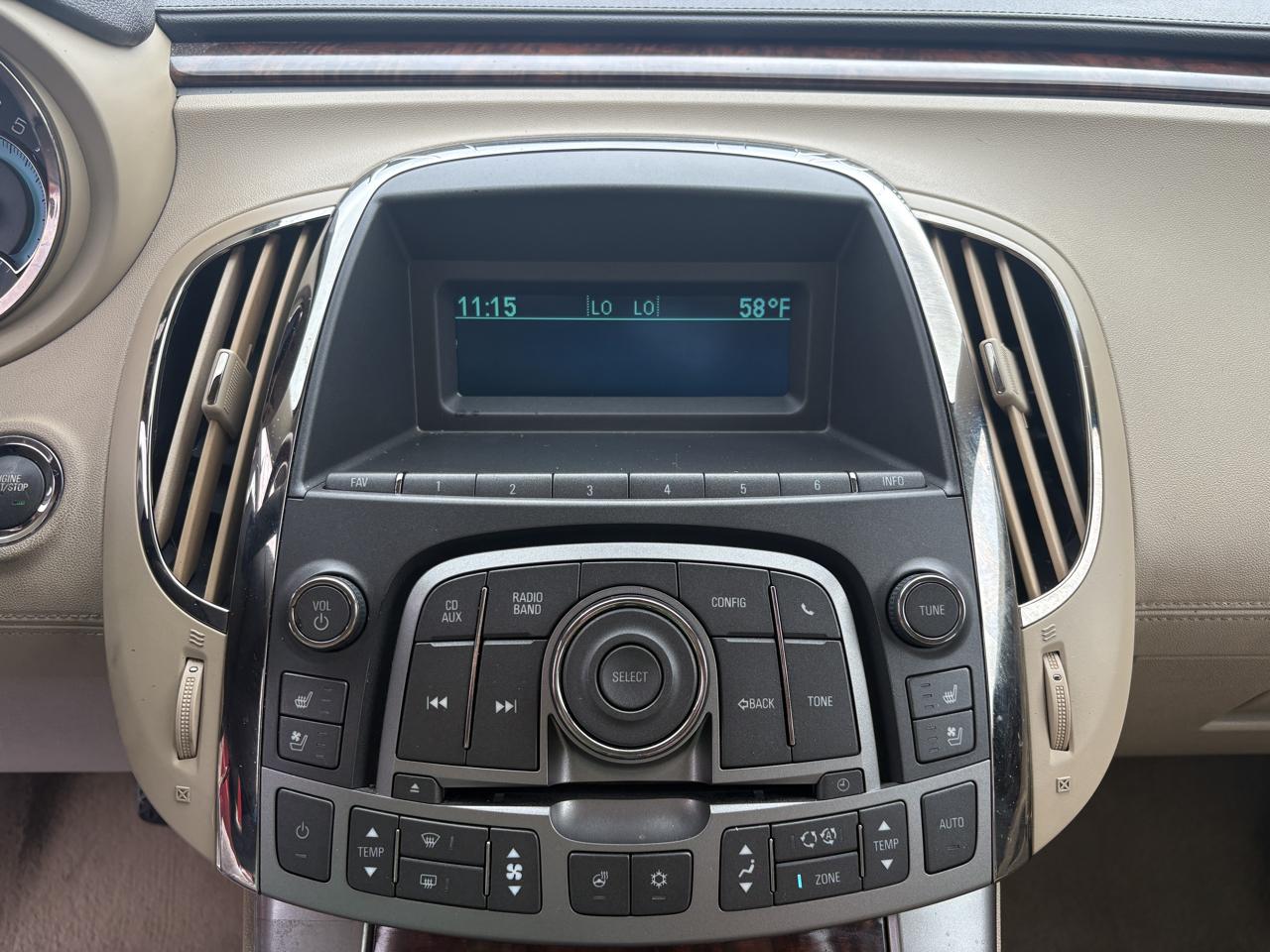 Buick LaCrosse photo 14
