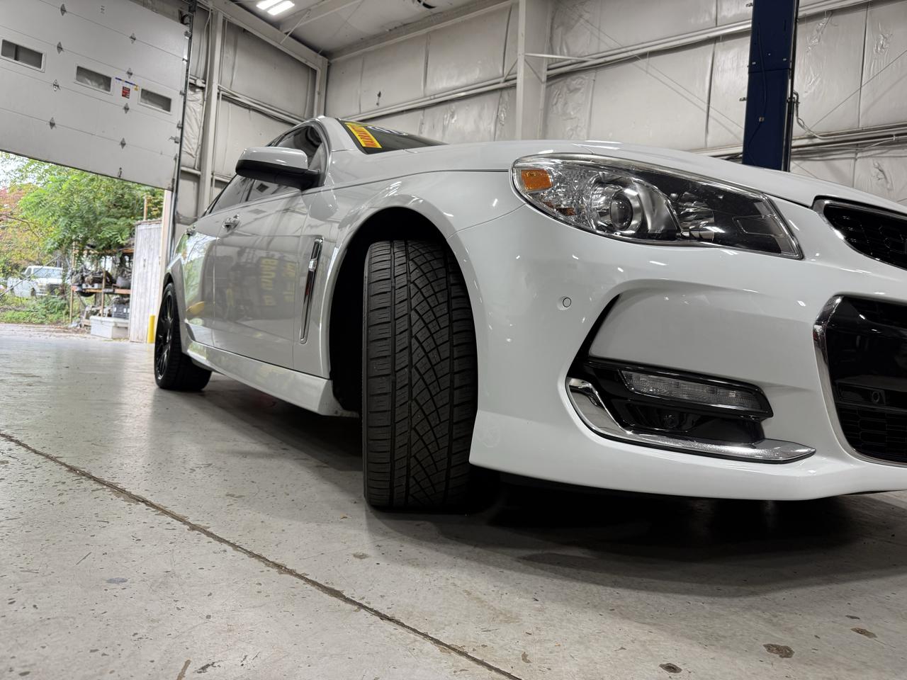 Chevrolet SS photo 3