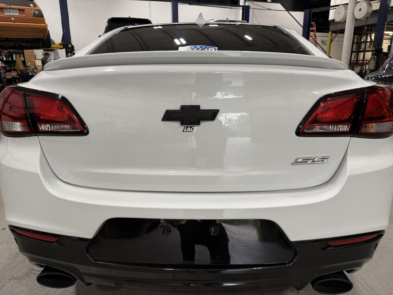 Chevrolet SS photo 16