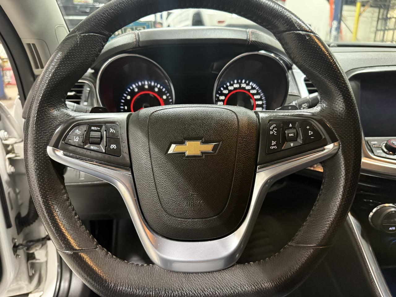Chevrolet SS photo 32