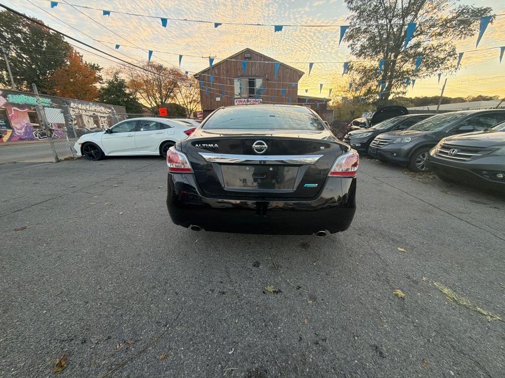 Nissan Altima  2014