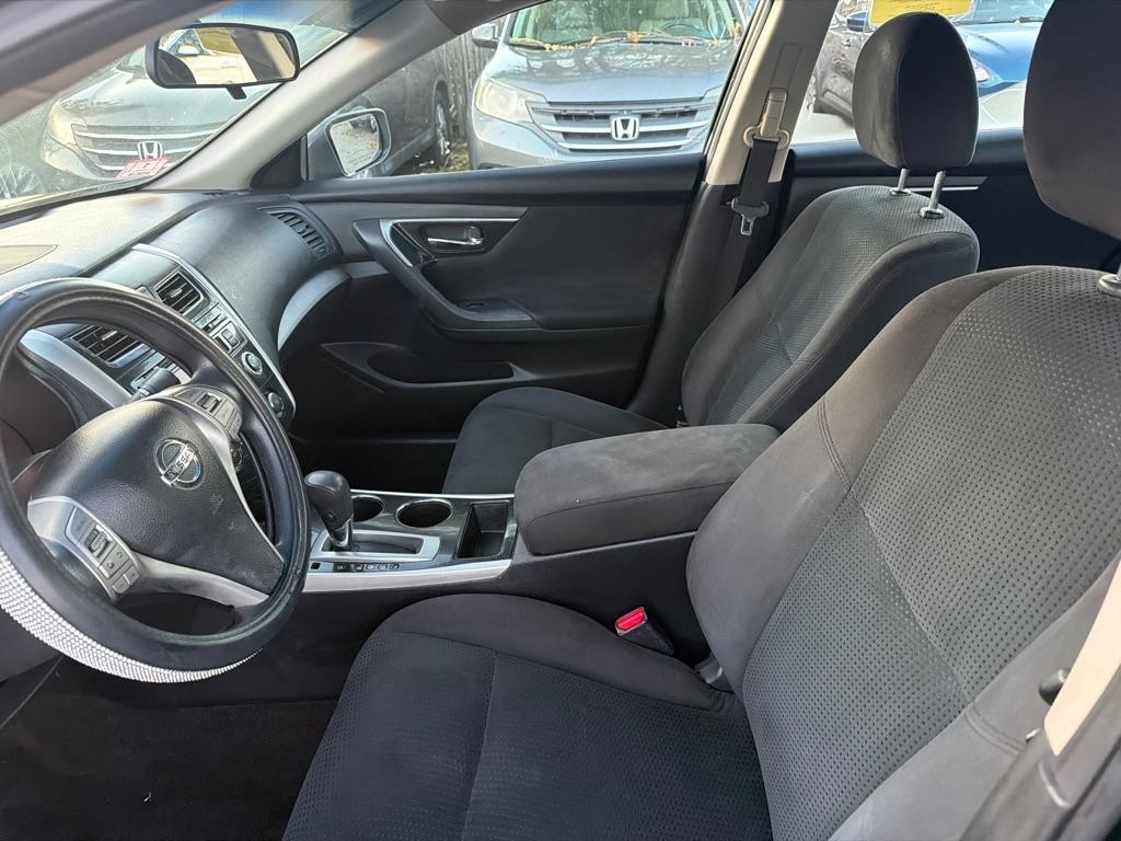 Nissan Altima  2014