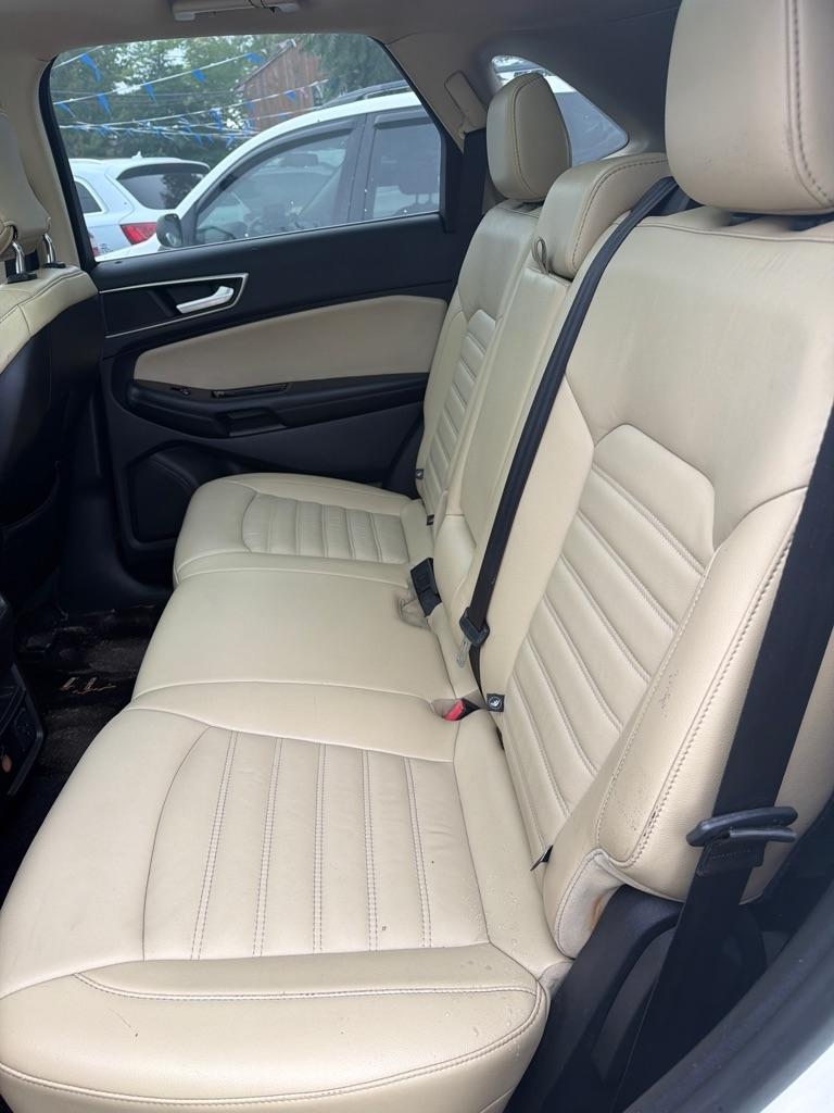 Ford Edge  2015