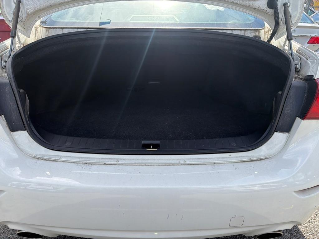 Infiniti Q50  2015