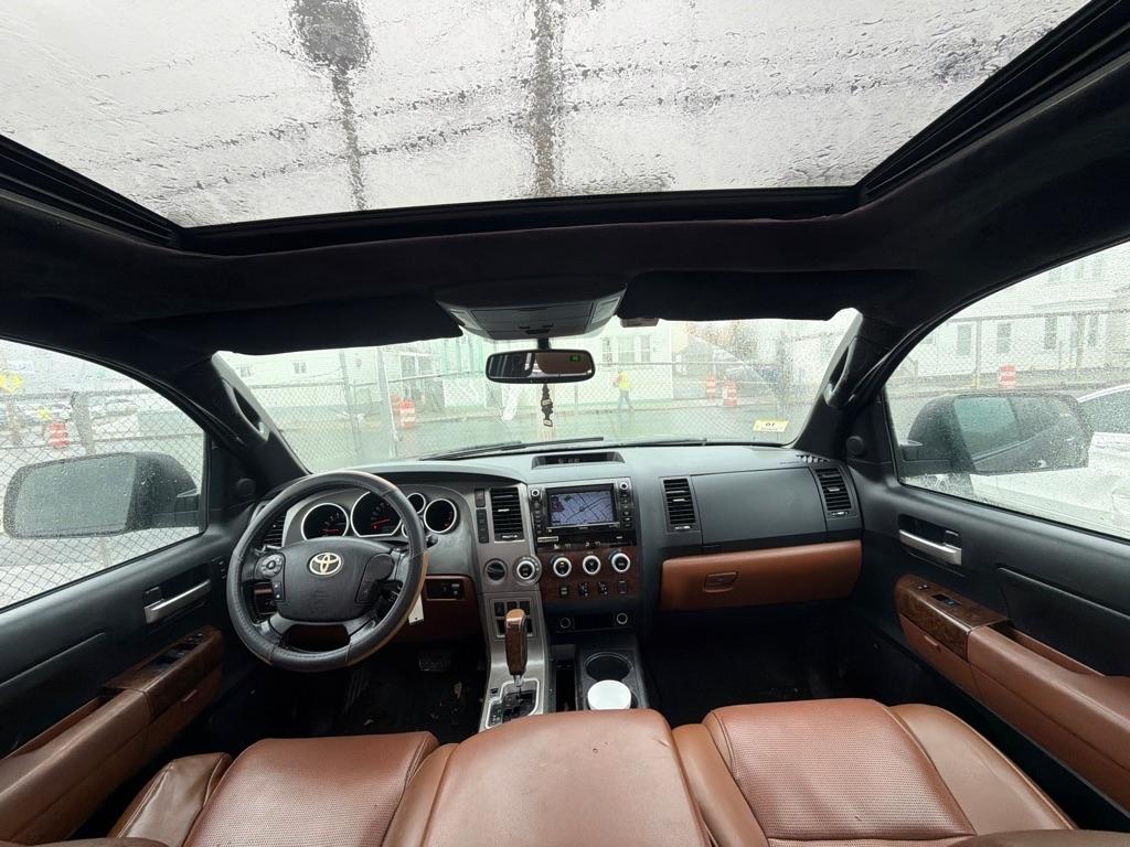 Toyota Tundra  2010
