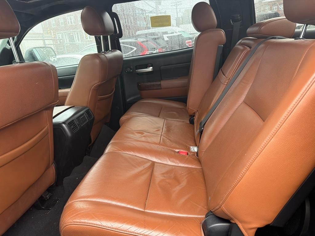 Toyota Tundra  2010