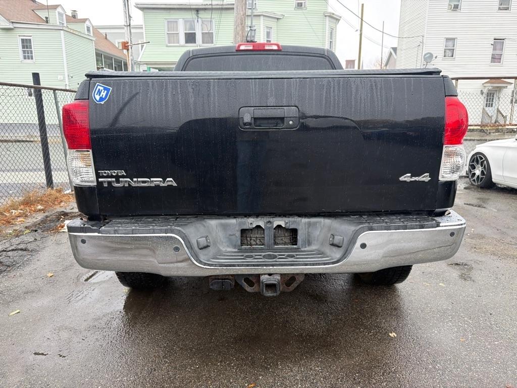 Toyota Tundra  2010