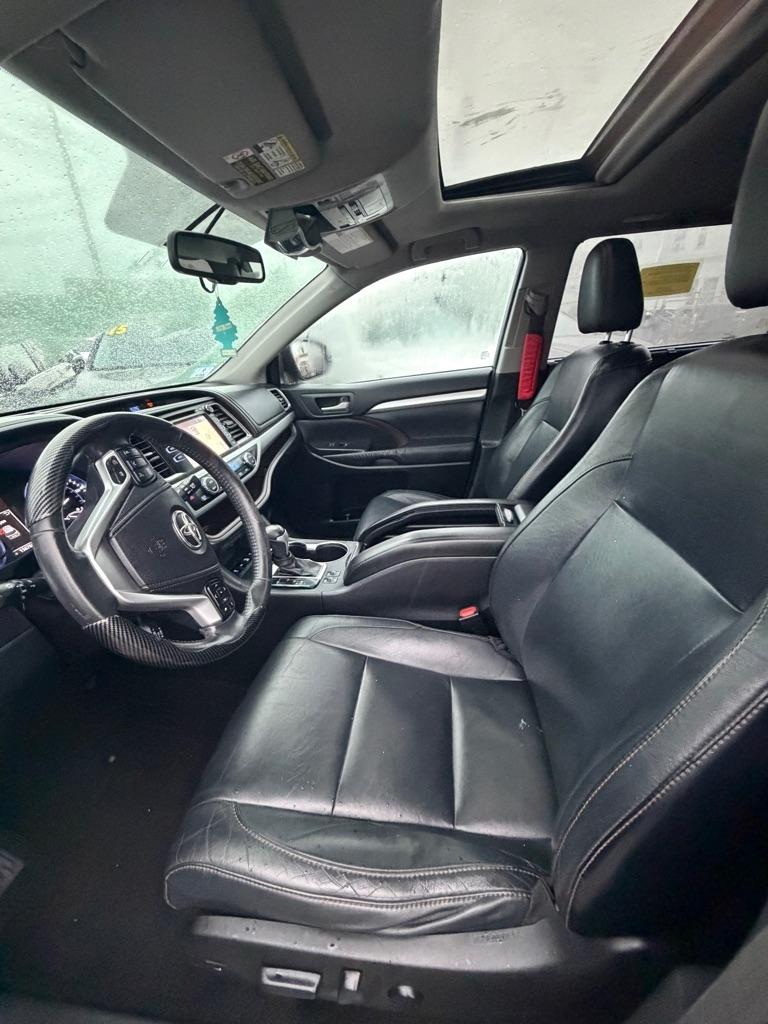 Toyota Highlander  2015