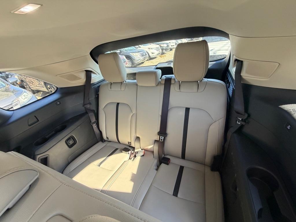 Mazda CX-90  2025