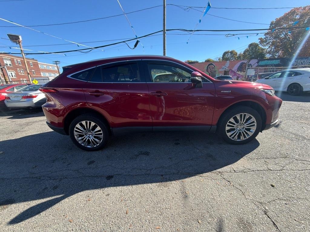 Toyota Venza  2021