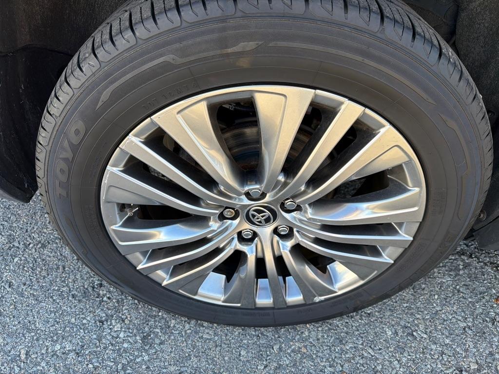 Toyota Venza  2021