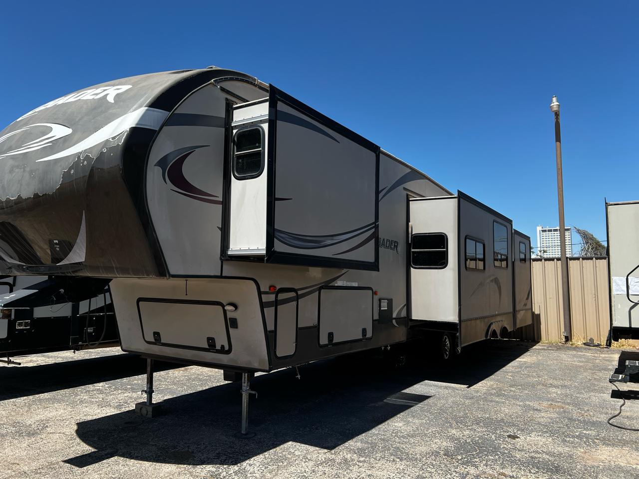 Forest River Crusader  2015