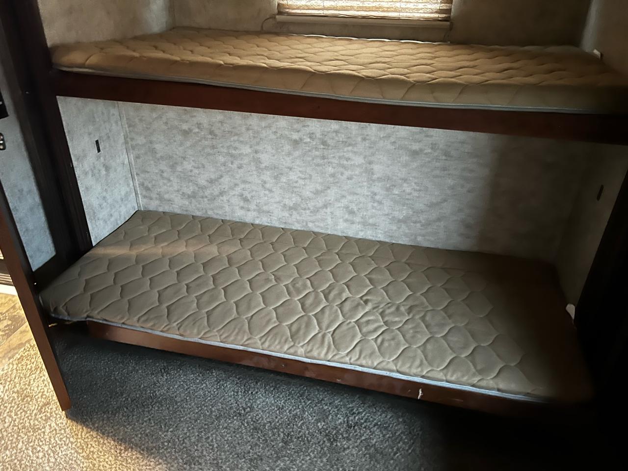 Forest River Crusader  2015