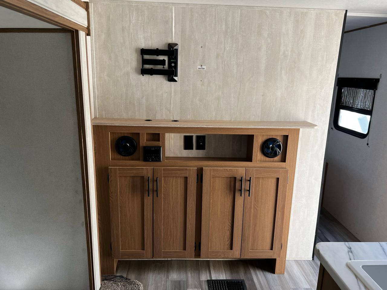 Forest River Avenger  2022