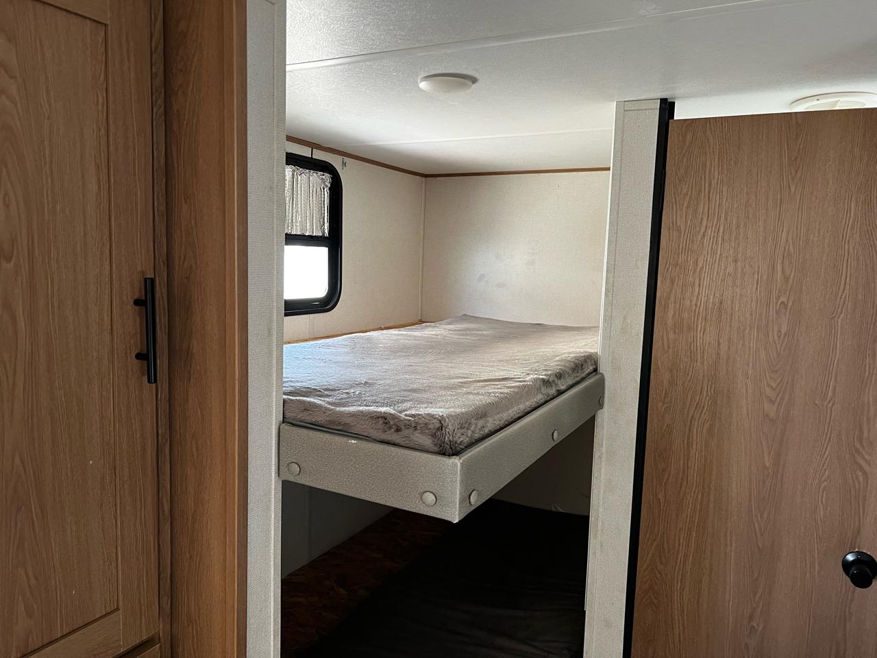 Forest River Avenger  2022