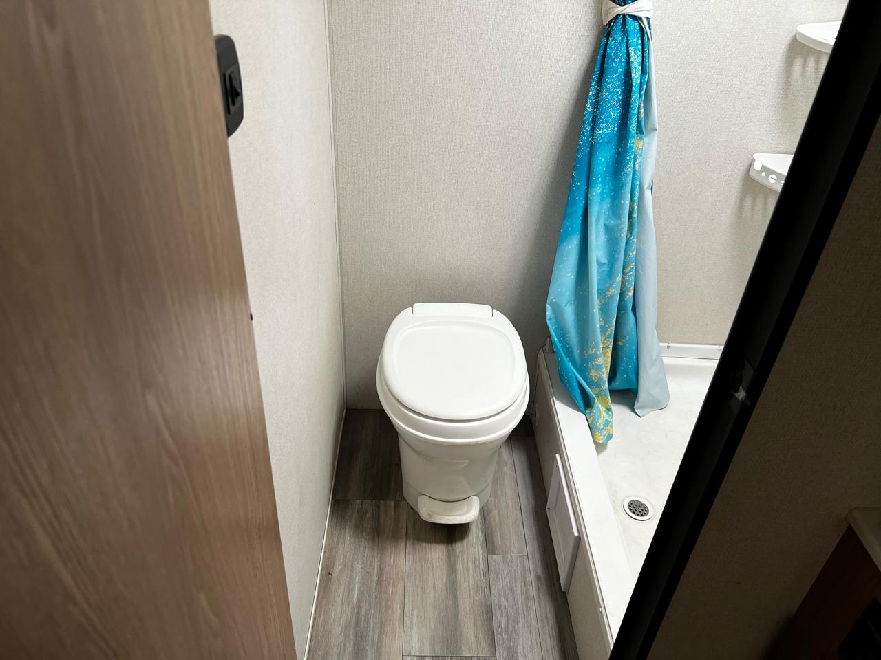 Forest River Avenger  2022