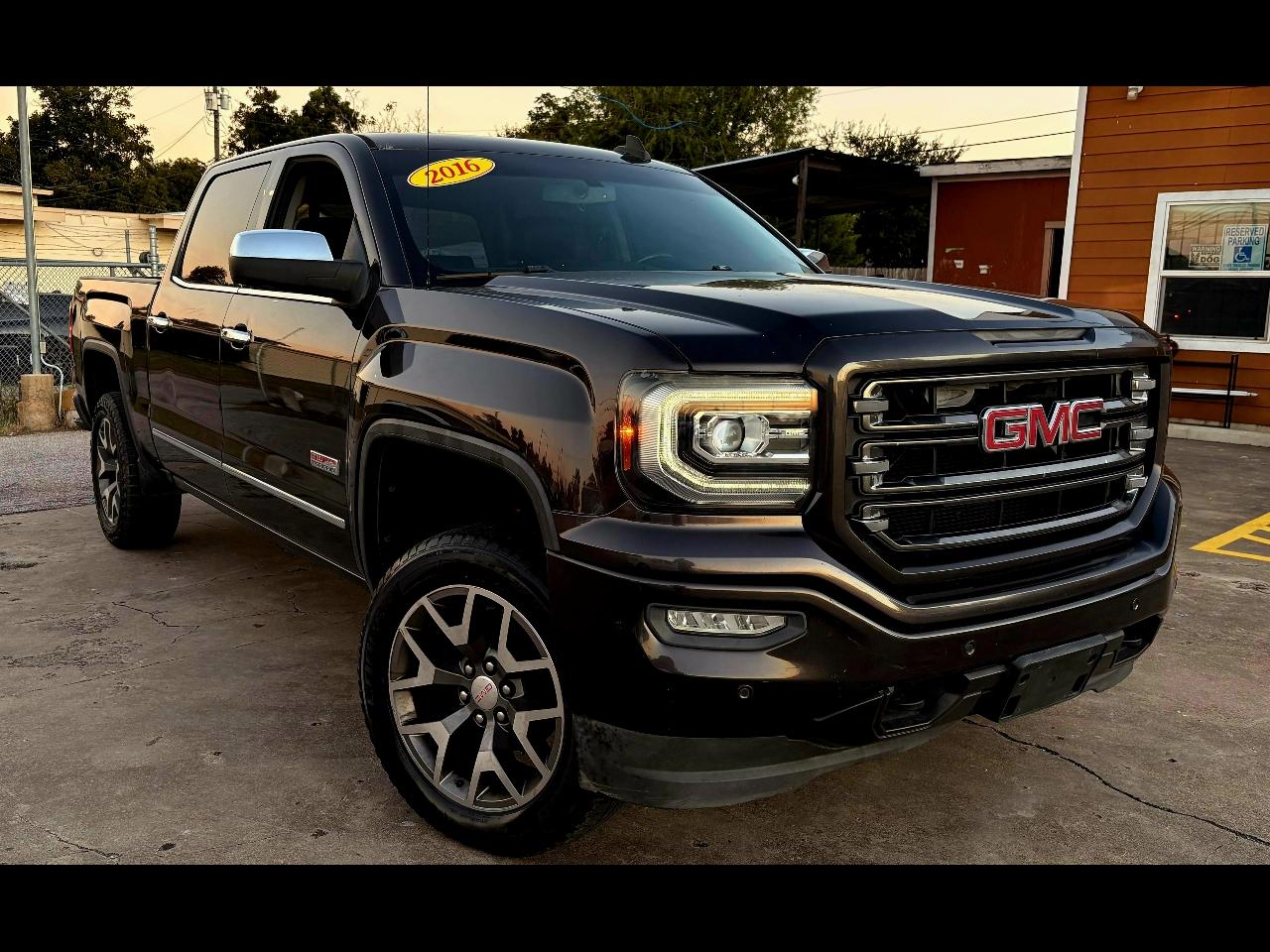 2016 GMC Sierra 4WD Crew Cab Short Box SLT's photo