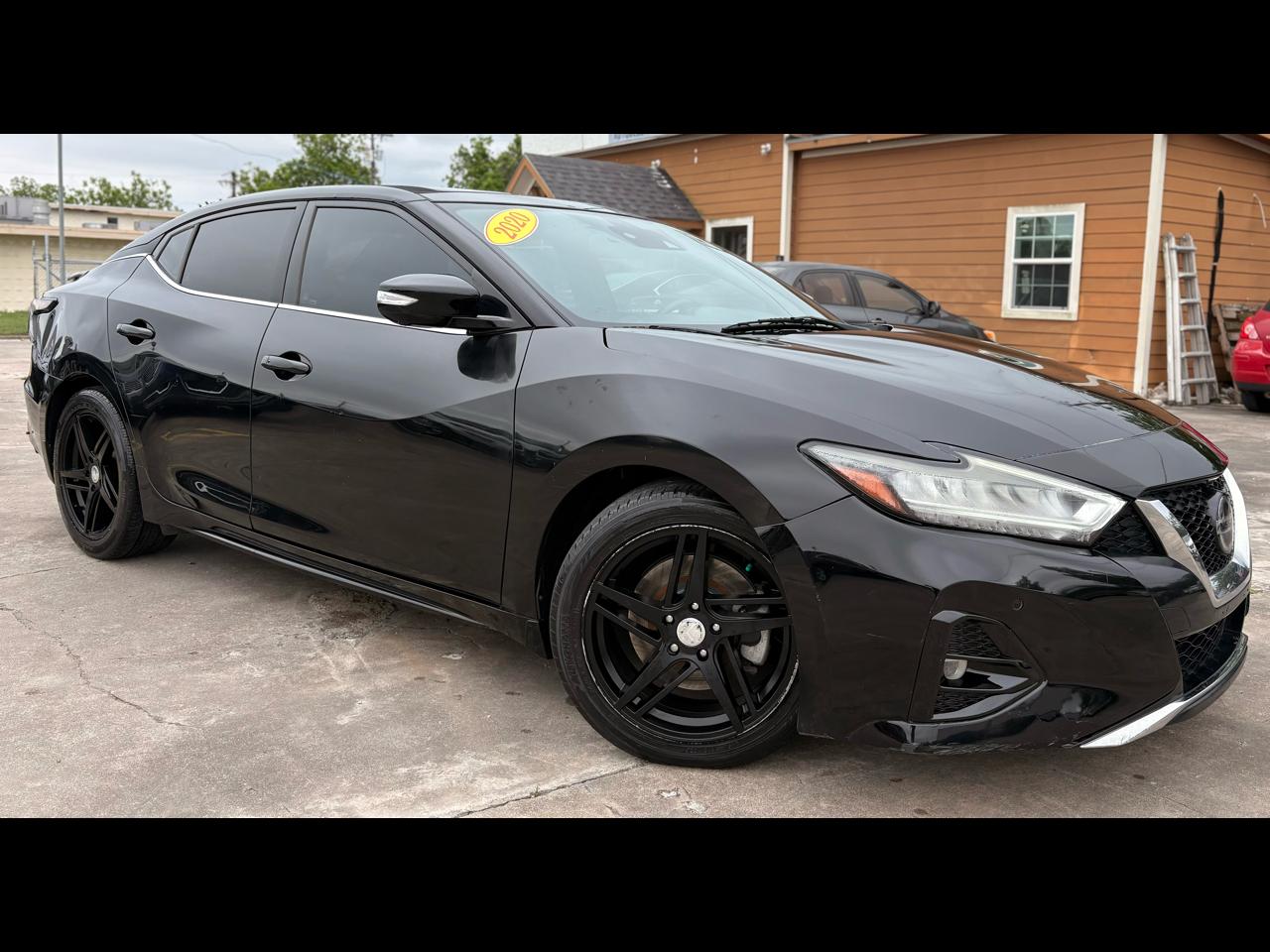 2019 Nissan Maxima SR's photo
